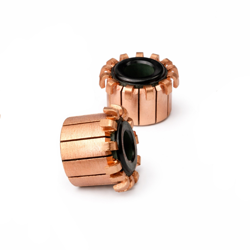 Hook Type Commutators