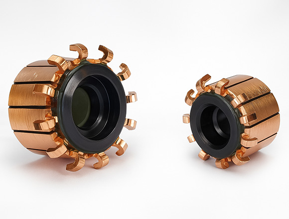 a commutator in a dc machine